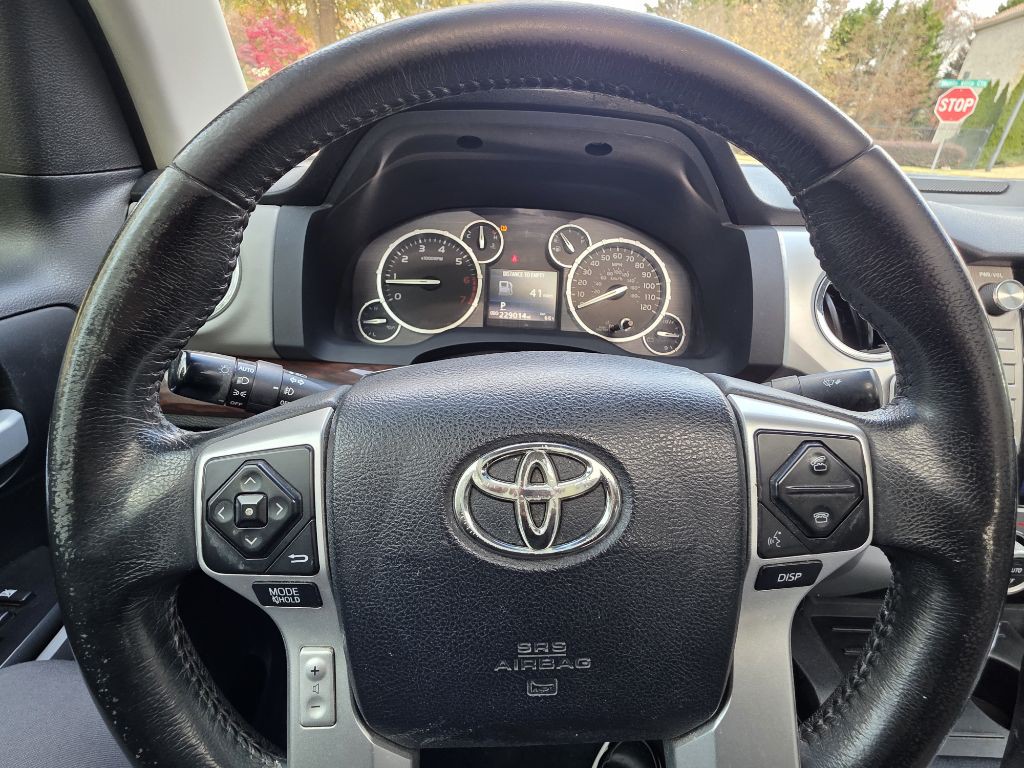 2016 Toyota Tundra Image 10