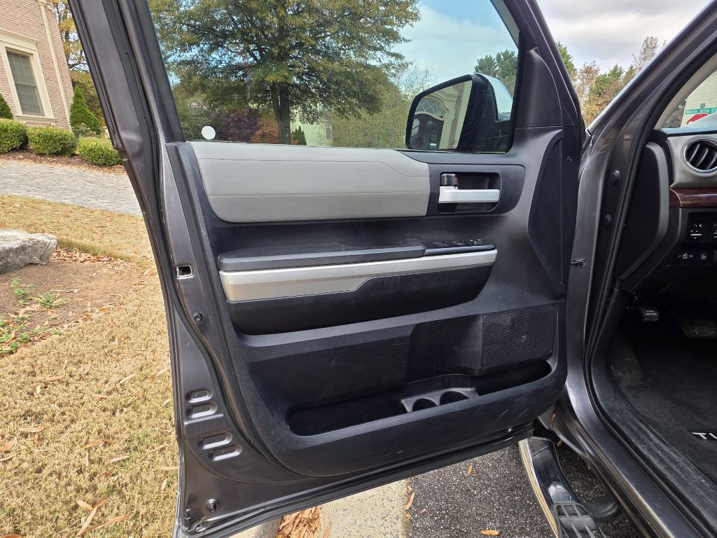 2016 Toyota Tundra Image 11
