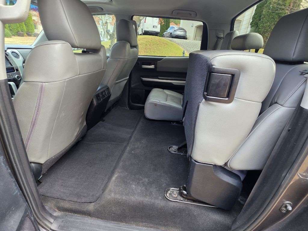 2016 Toyota Tundra Image 17