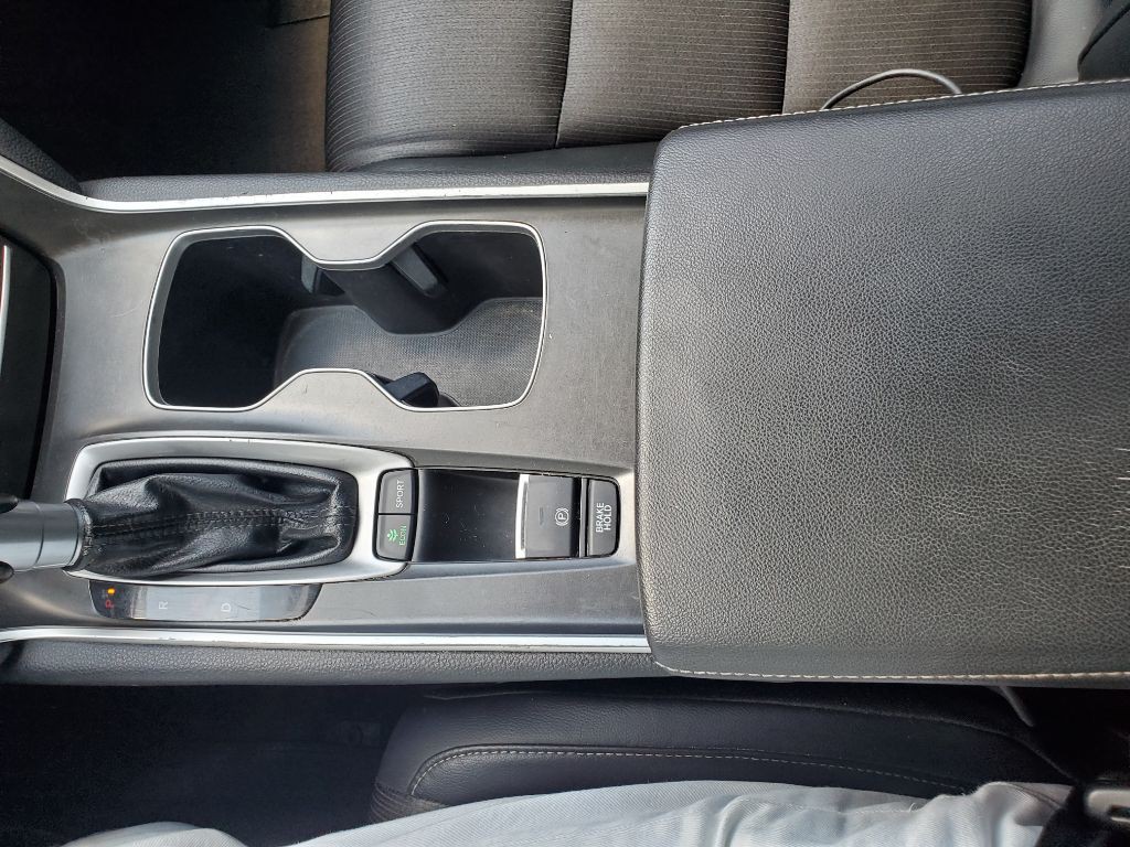 2018 Honda Accord Image 22