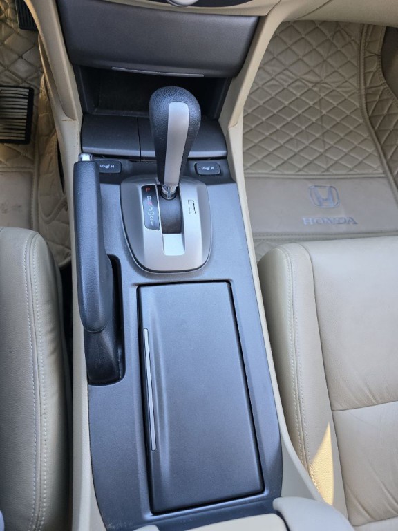 2011 Honda Accord Image 25