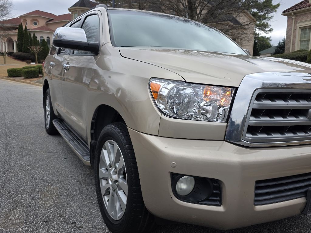 2008 Toyota Sequoia Image 2
