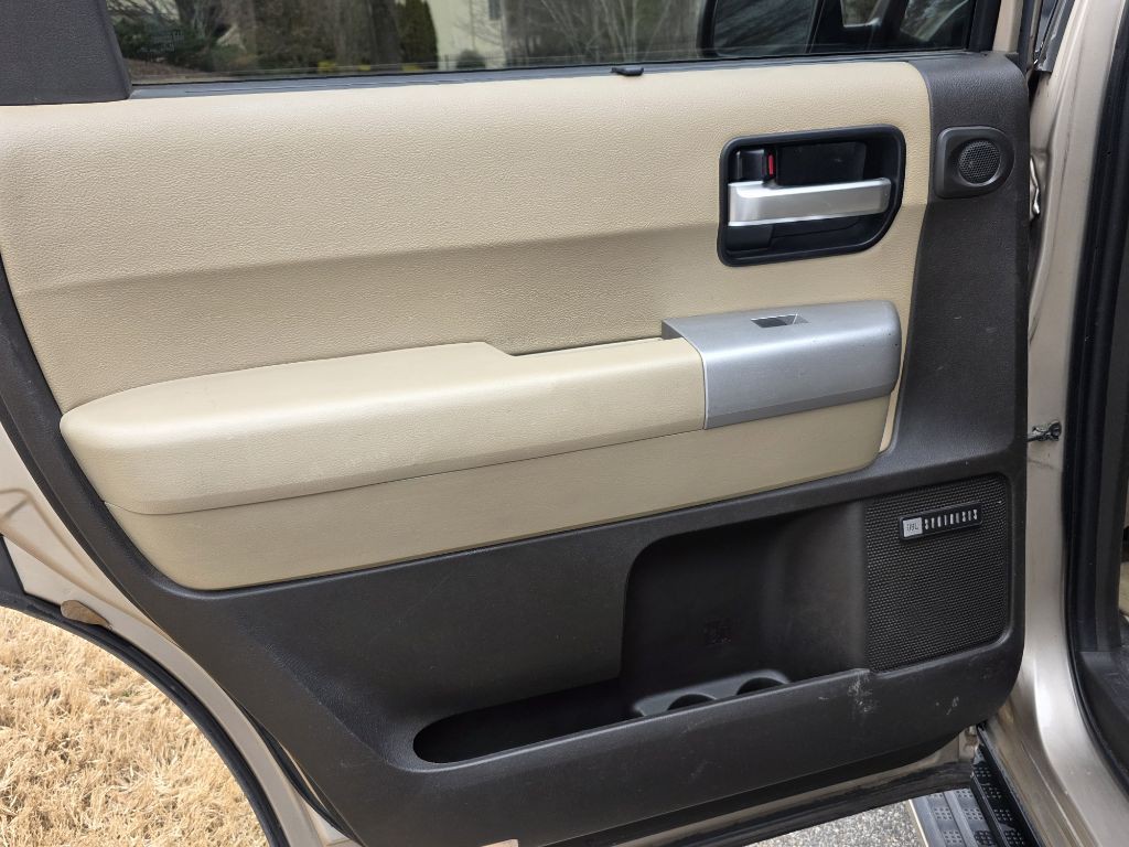 2008 Toyota Sequoia Image 11