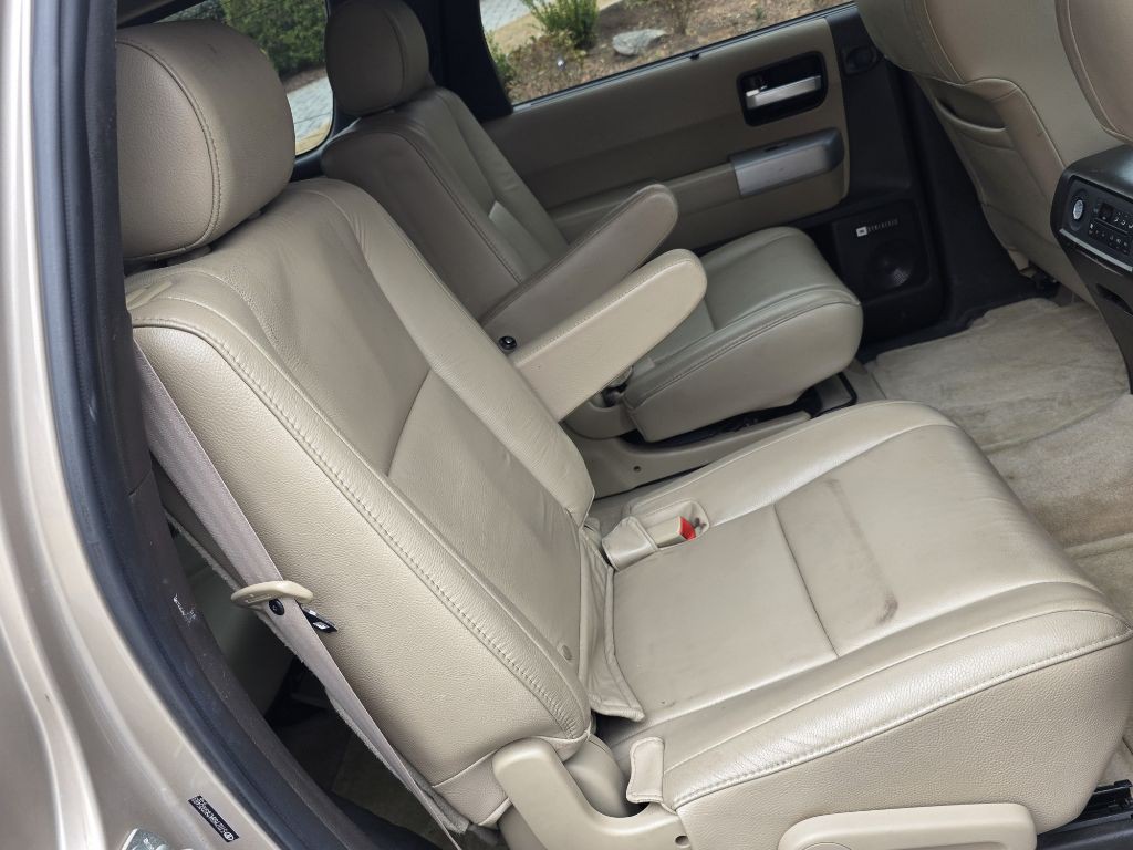 2008 Toyota Sequoia Image 19