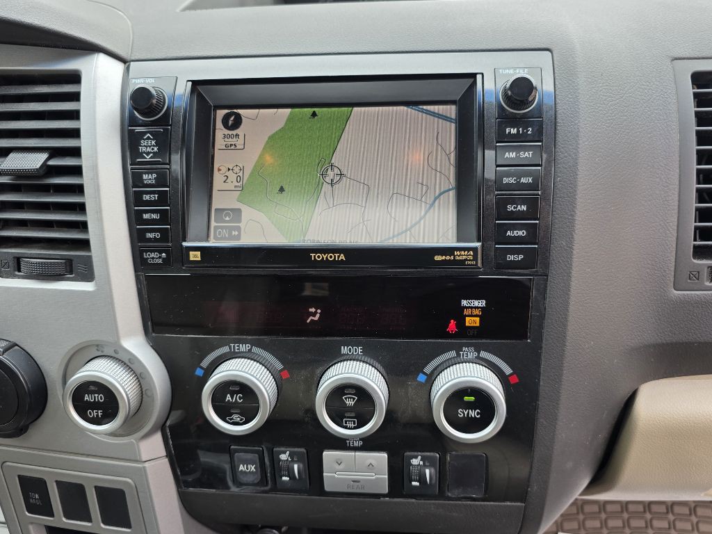 2008 Toyota Sequoia Image 20