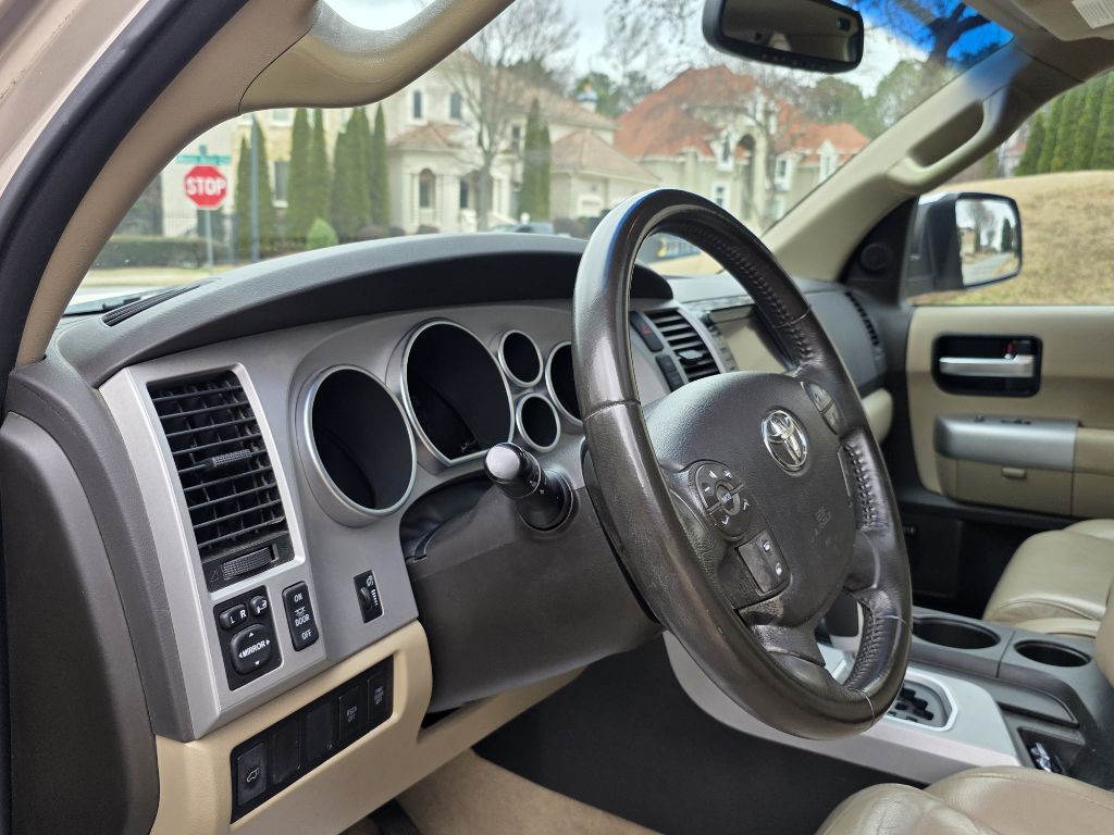 2008 Toyota Sequoia Image 9