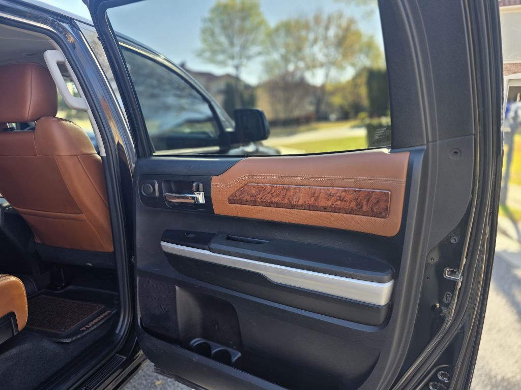 2014 Toyota Tundra Image 17