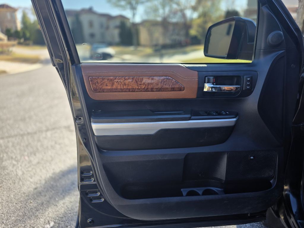 2014 Toyota Tundra Image 10