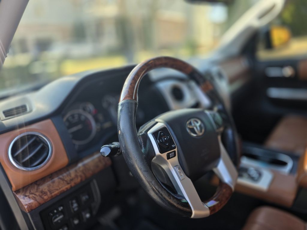 2014 Toyota Tundra Image 11