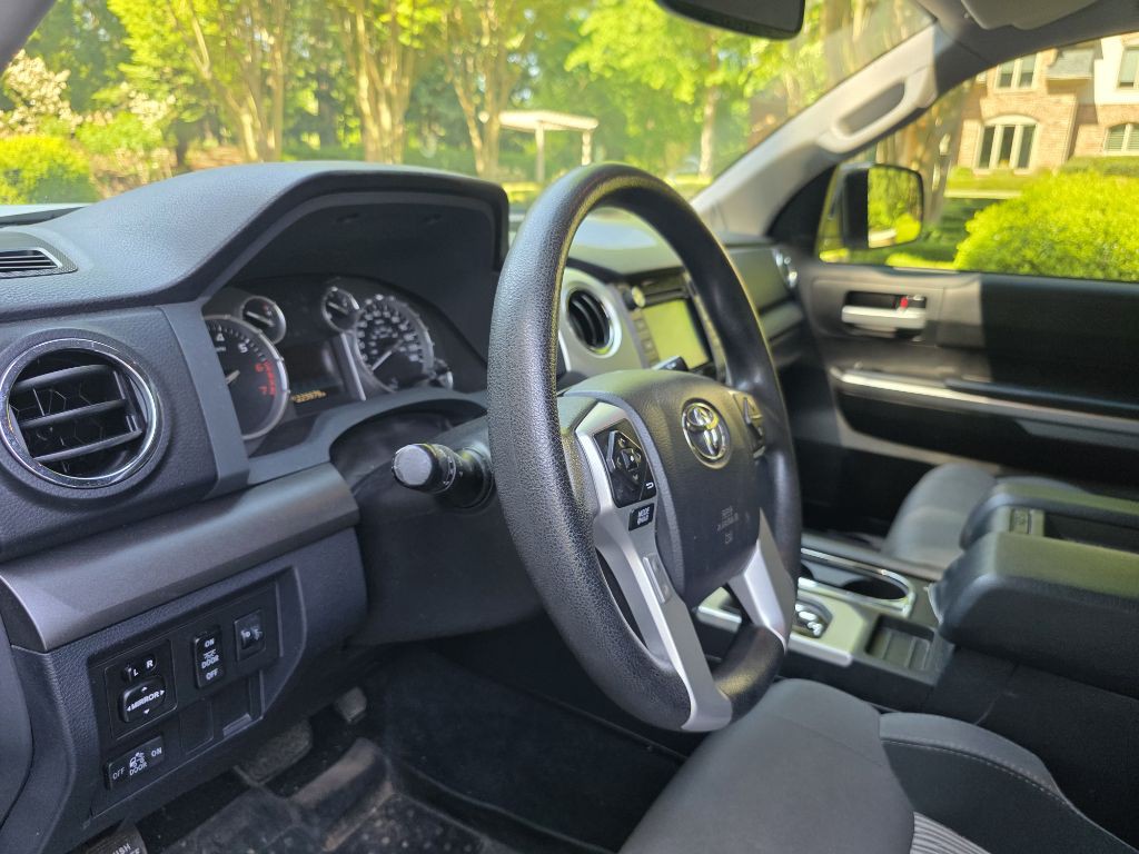 2017 Toyota Tundra Image 14