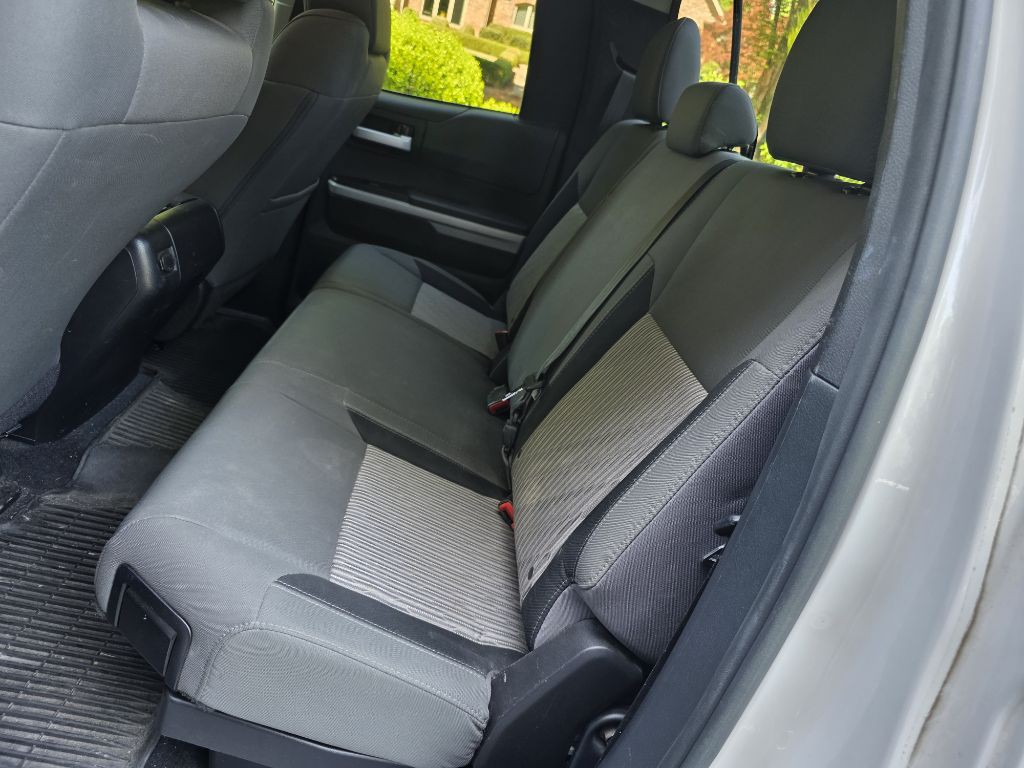 2017 Toyota Tundra Image 17