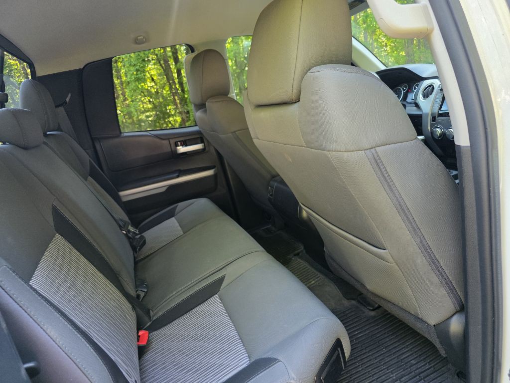 2017 Toyota Tundra Image 21