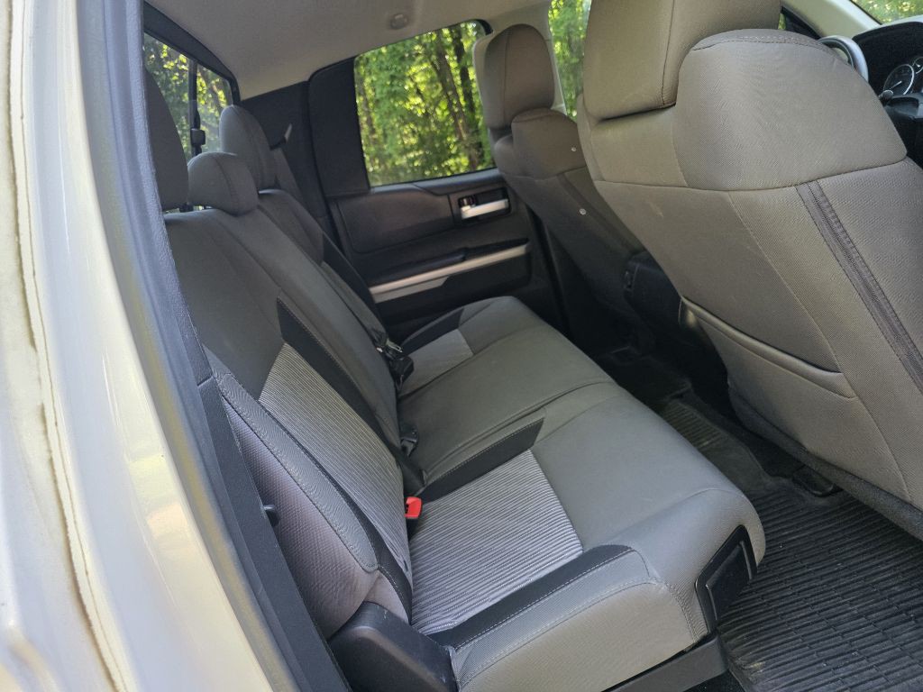 2017 Toyota Tundra Image 22