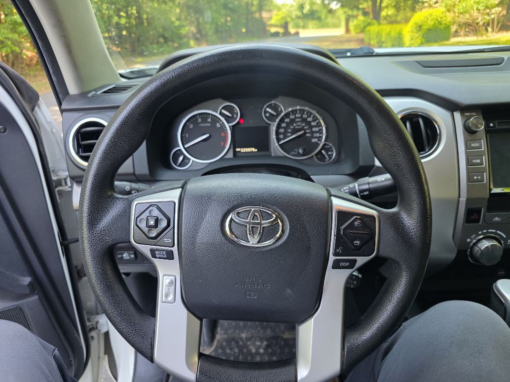 2017 Toyota Tundra Image 26