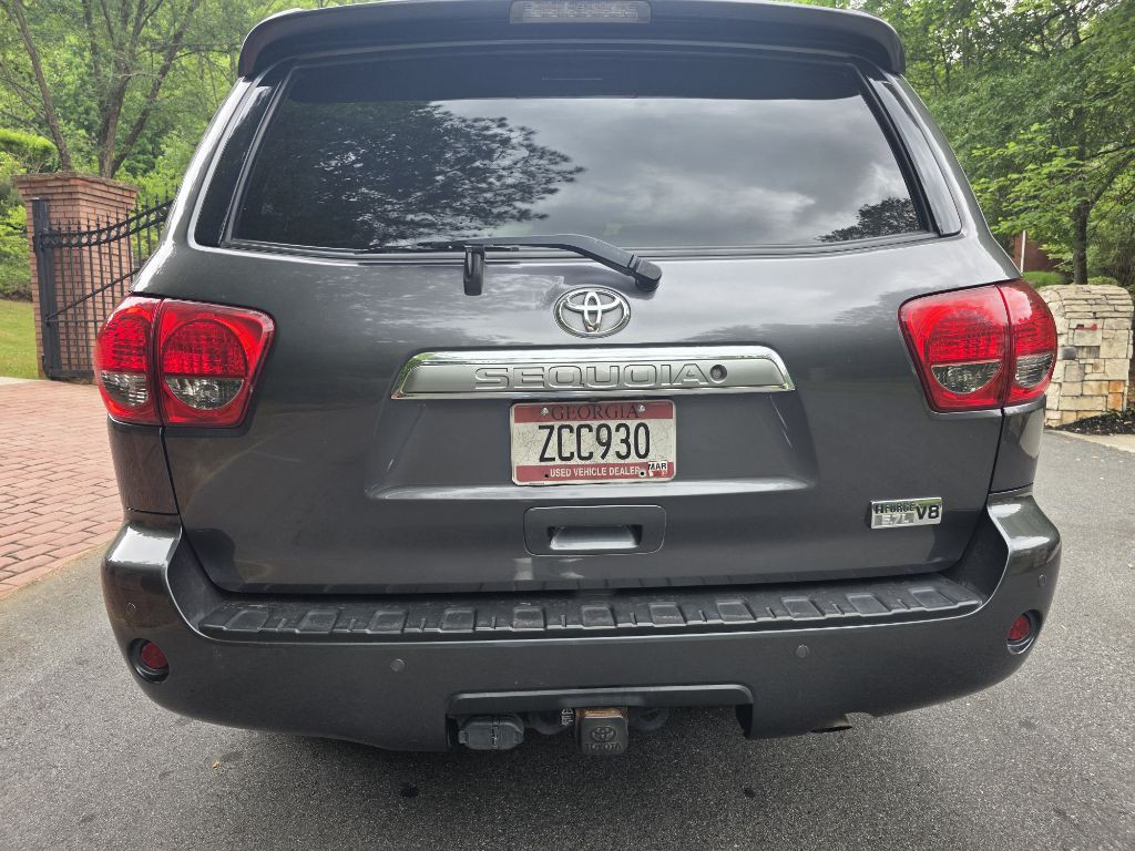 2015 Toyota Sequoia Image 3