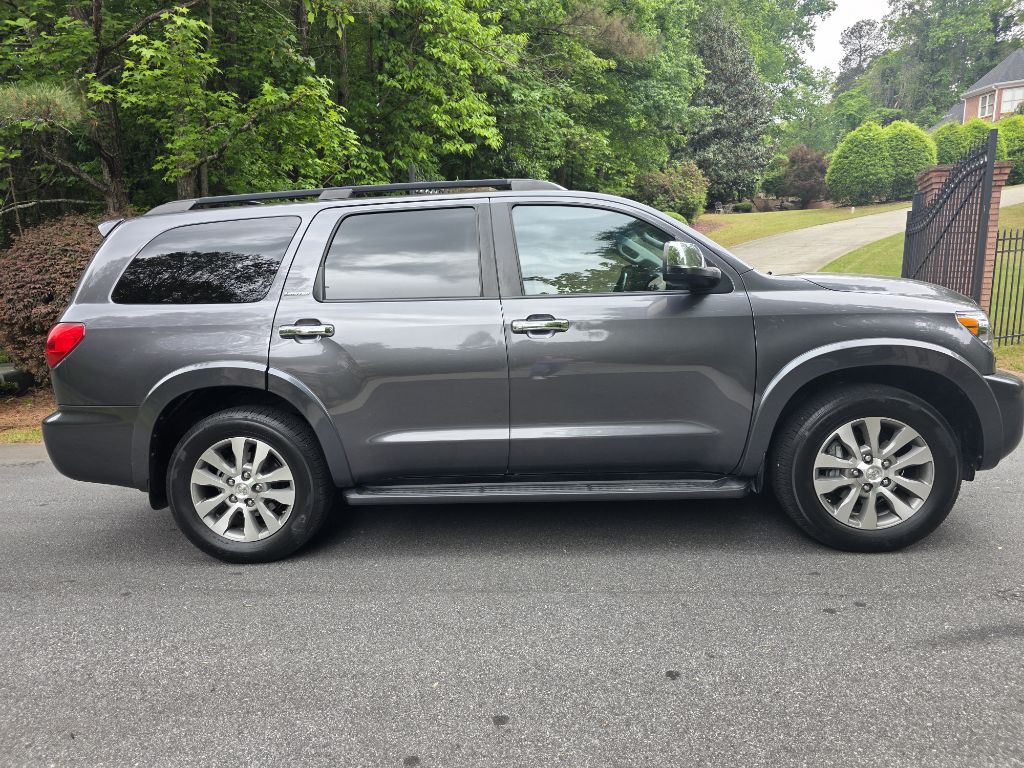 2015 Toyota Sequoia Image 5