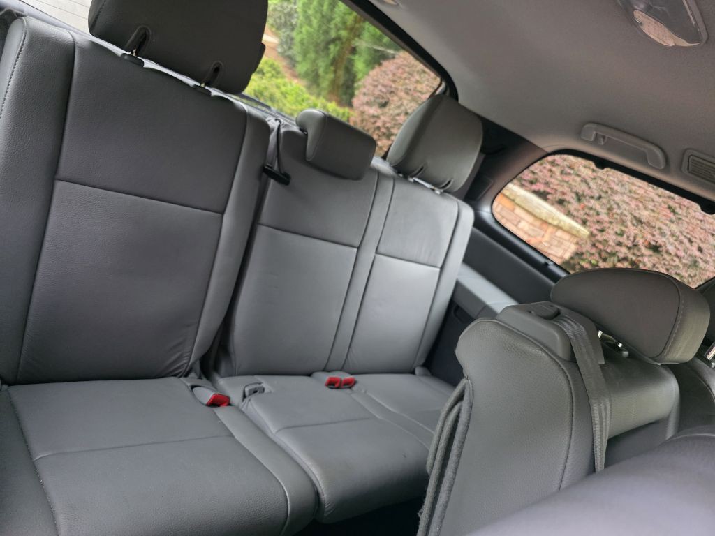 2015 Toyota Sequoia Image 20