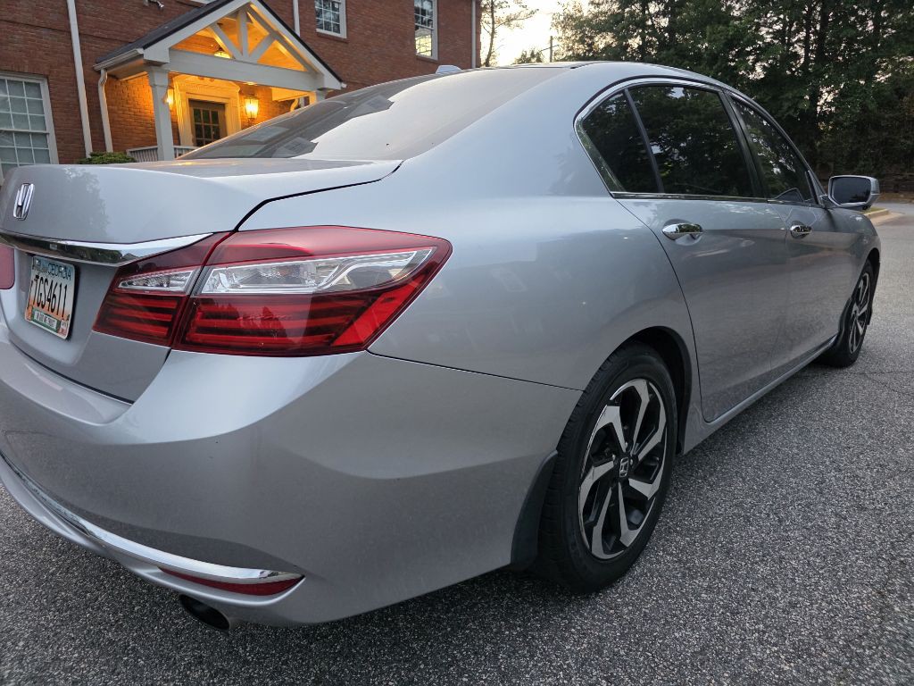 2016 Honda Accord Image 5