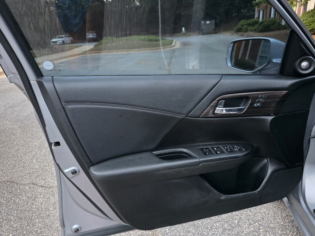 2016 Honda Accord Image 10