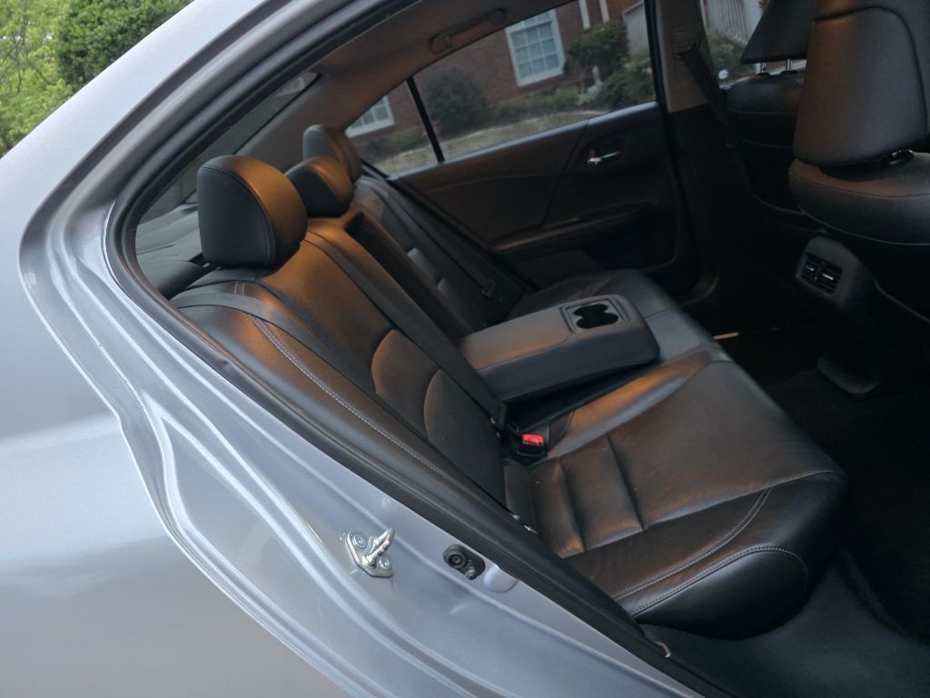 2016 Honda Accord Image 13