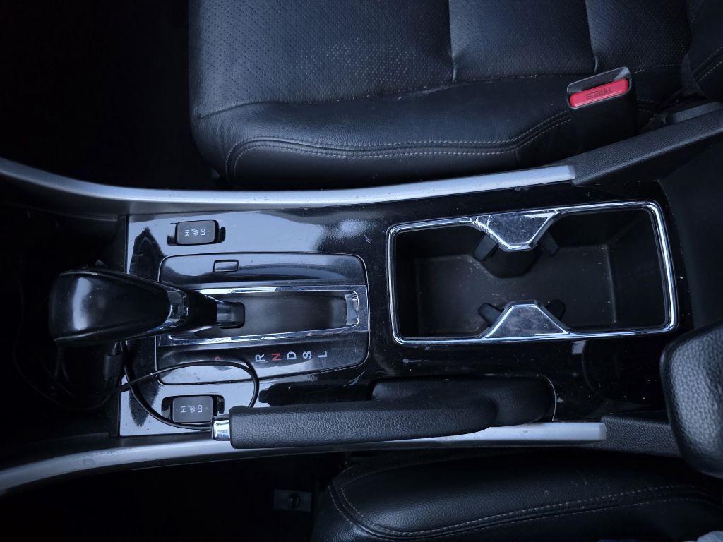 2016 Honda Accord Image 23