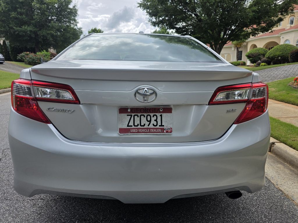 2012 Toyota Camry Image 3