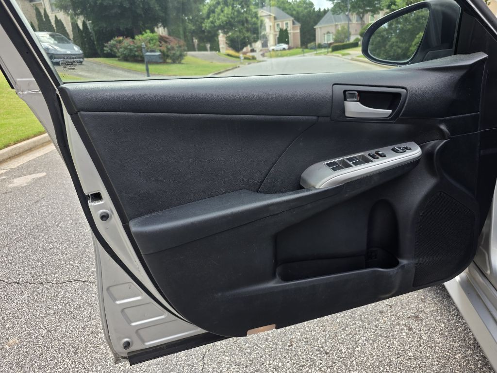 2012 Toyota Camry Image 9