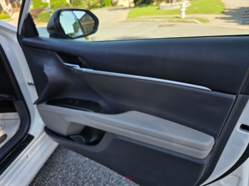 2023 Toyota Camry Image 19
