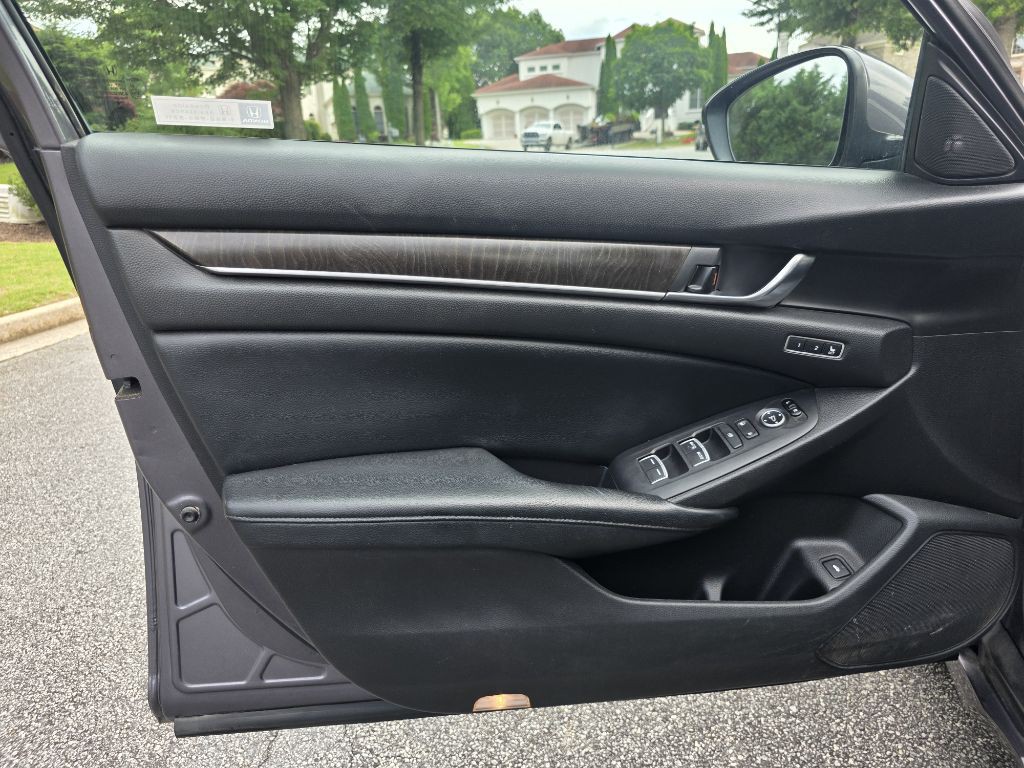 2018 Honda Accord Image 10