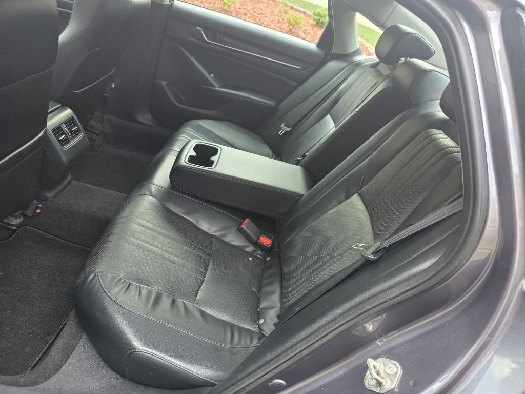 2018 Honda Accord Image 14