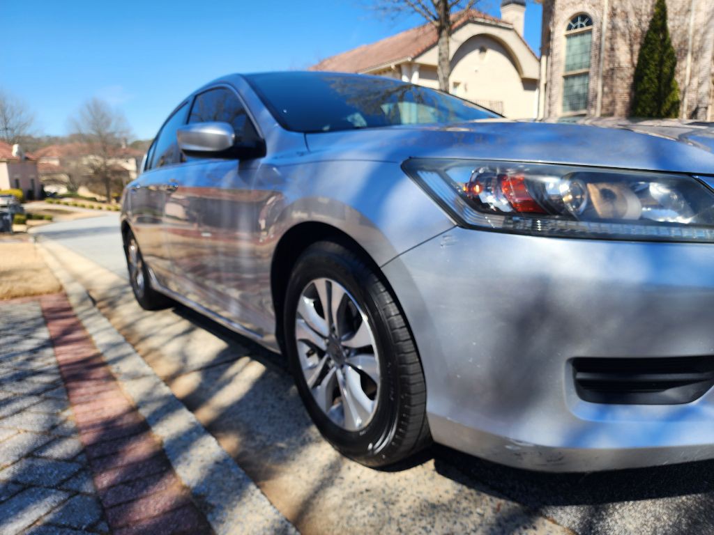 2015 Honda Accord Image 2