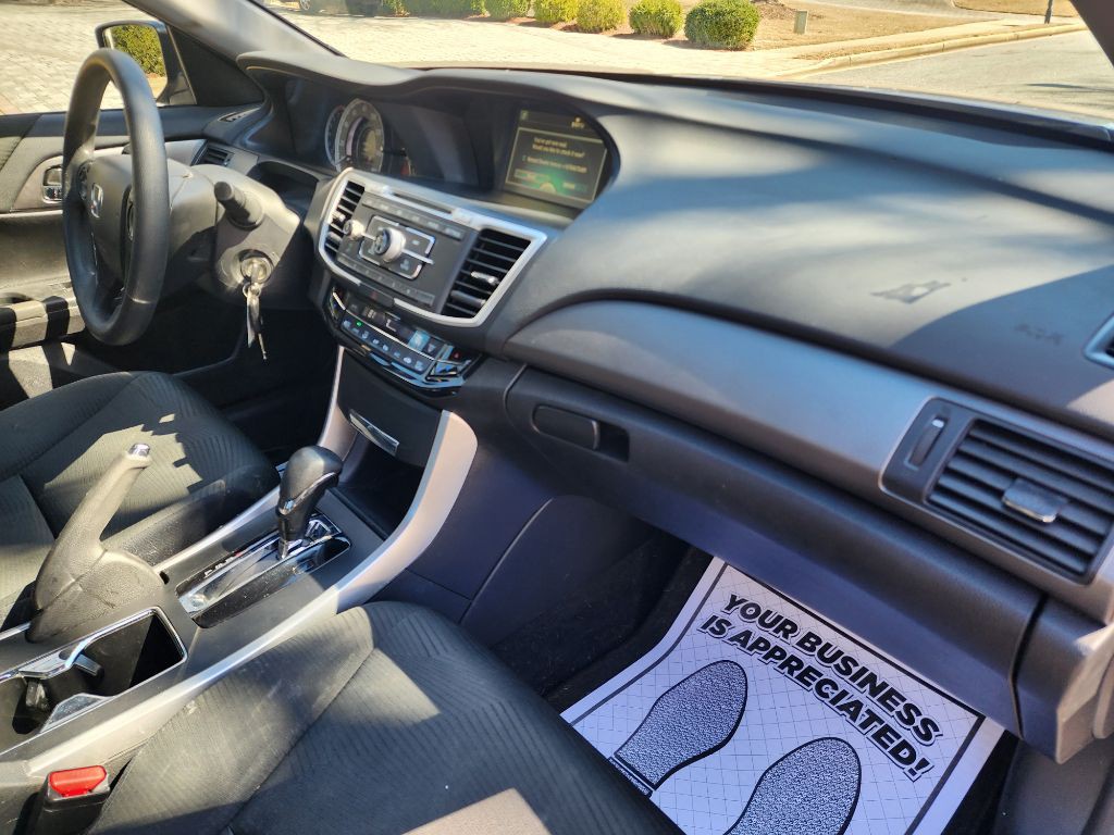 2015 Honda Accord Image 23