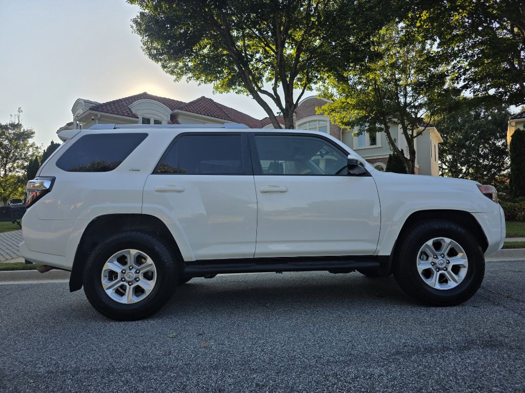 2015 Toyota 4Runner Image 8
