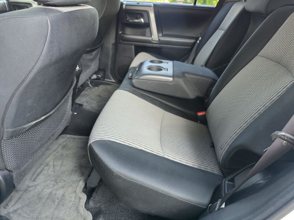 2015 Toyota 4Runner Image 13