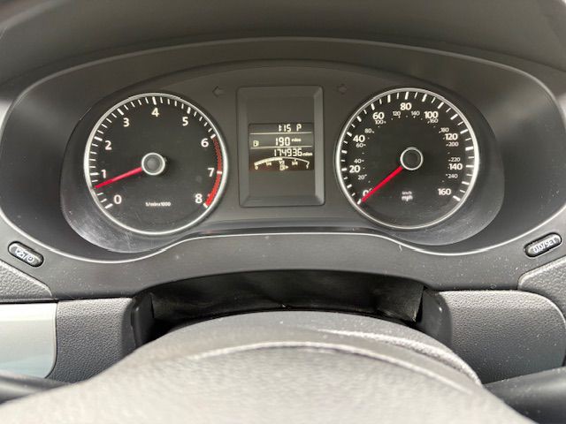 2013 Volkswagen Jetta Image 9