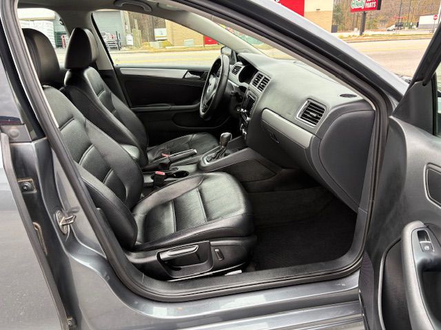 2013 Volkswagen Jetta Image 13
