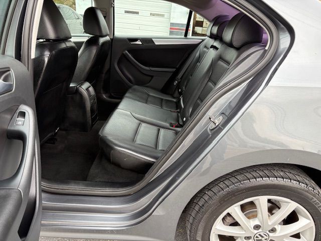 2013 Volkswagen Jetta Image 14