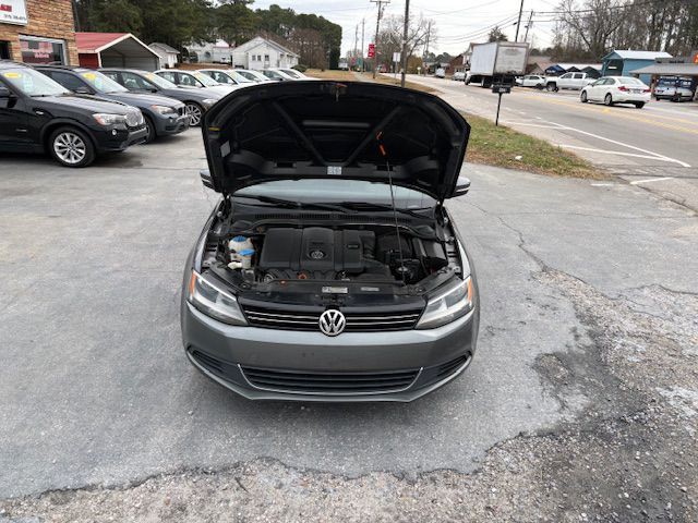 2013 Volkswagen Jetta Image 16
