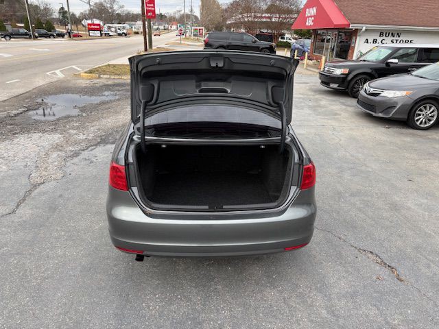 2013 Volkswagen Jetta Image 17