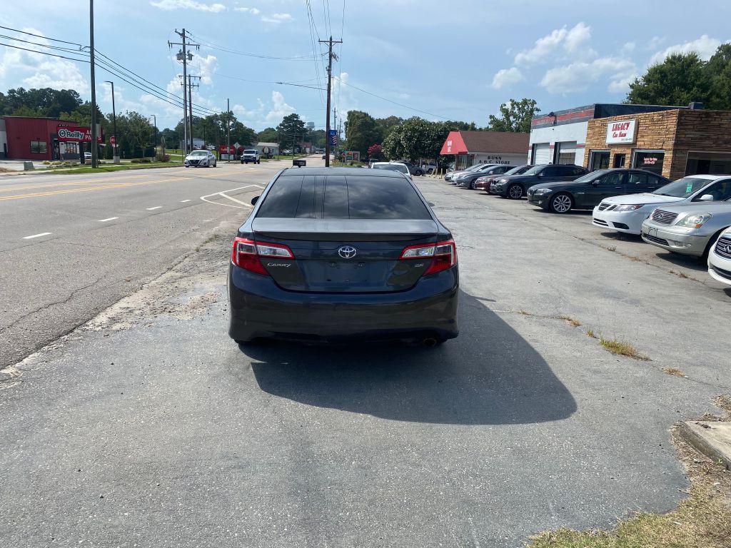 2012 Toyota Camry Image 7