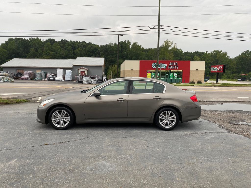 2011 INFINITI G37 Image 17