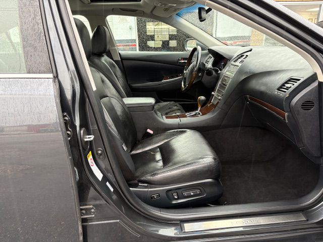 2010 Lexus ES Image 12