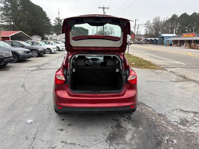 2013 Ford Focus Image 17