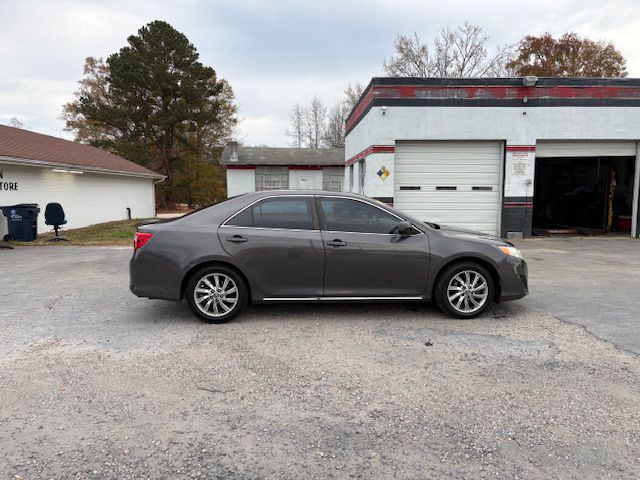 2012 Toyota Camry Image 4