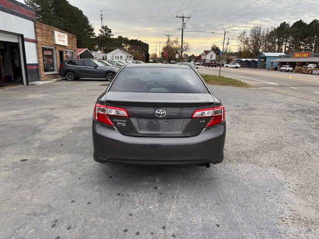 2012 Toyota Camry Image 7