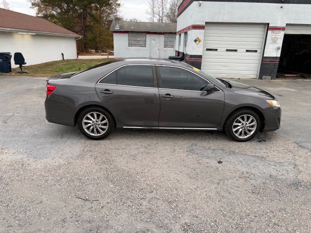 2012 Toyota Camry Image 19