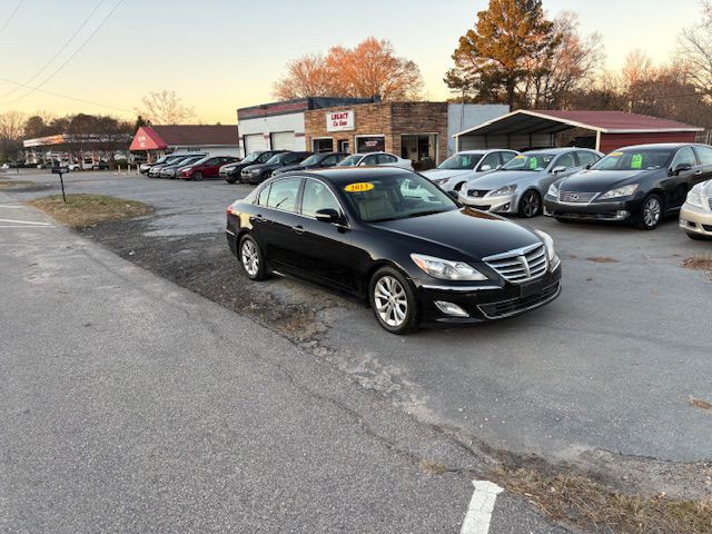 2013 Hyundai Genesis Image 3