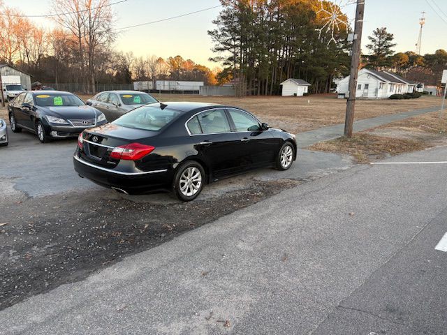 2013 Hyundai Genesis Image 6