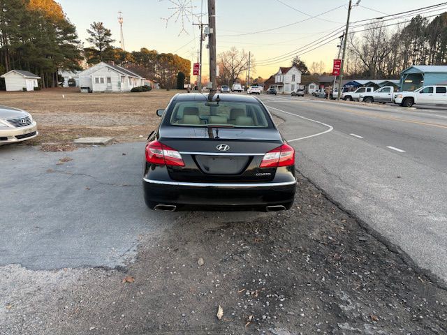 2013 Hyundai Genesis Image 7