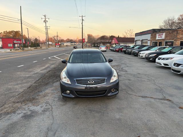 2011 INFINITI G25 Image 2